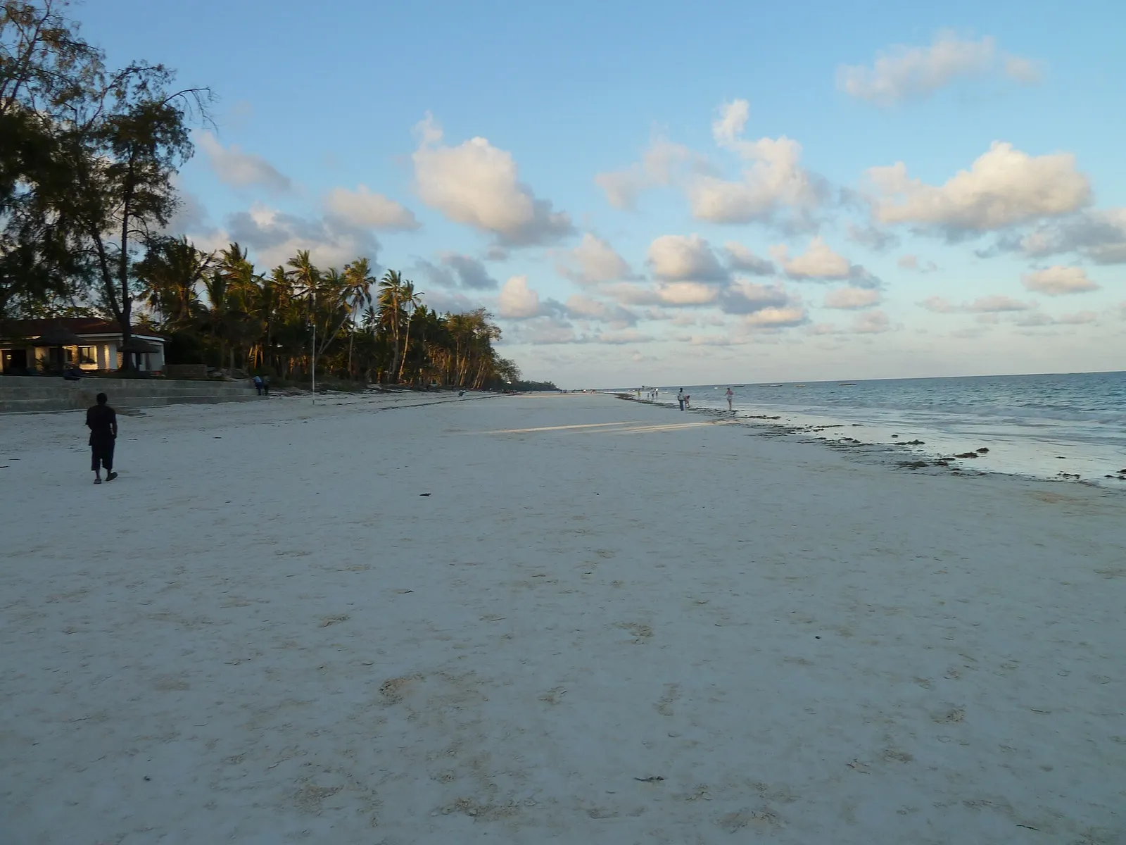 Diani Beach — photograph 8